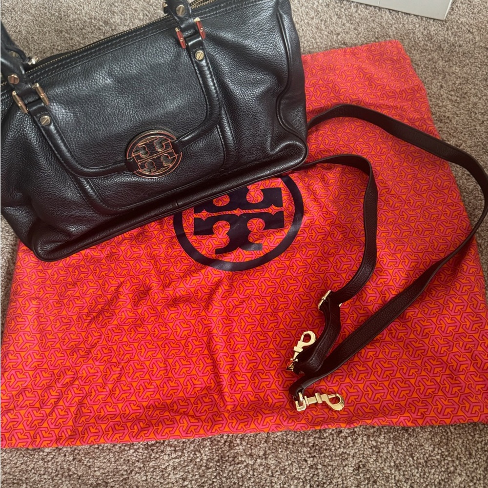 Tory Burch Amanda Black leather Classic Hobo bag
